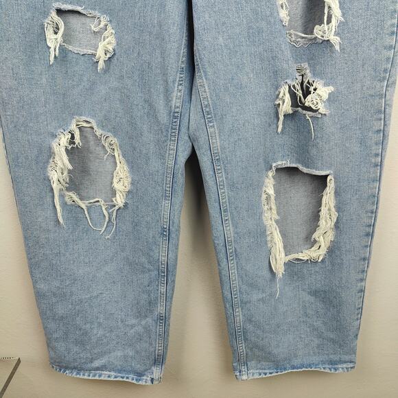BDG High Rise Baggy Jeans Womens 36 Light Wash Destroyed 100%‎ Cotton Y2K 90s - Picture 3 of 10